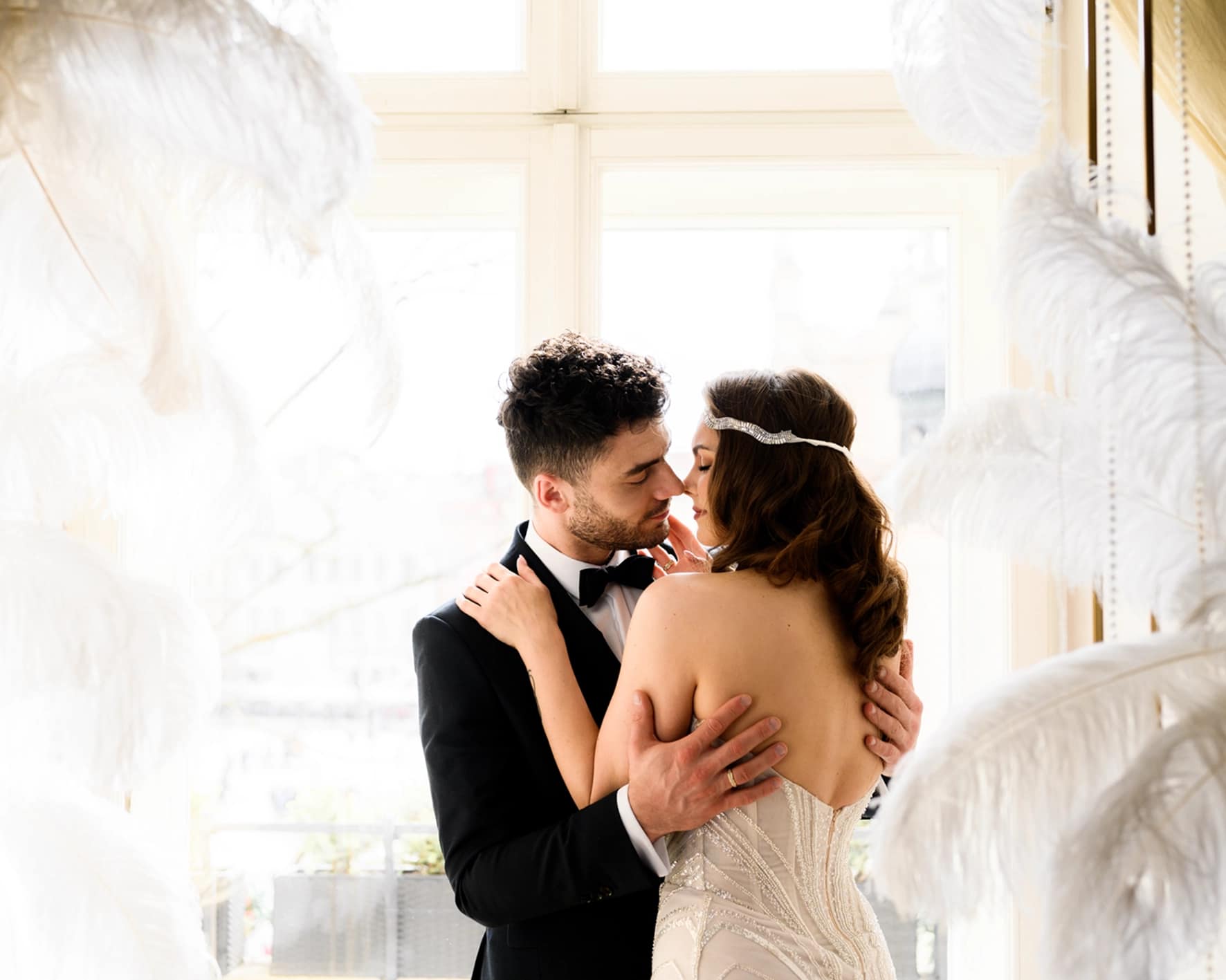 Zdjęcie przedstawiające parę młodą podczas sesji śluben