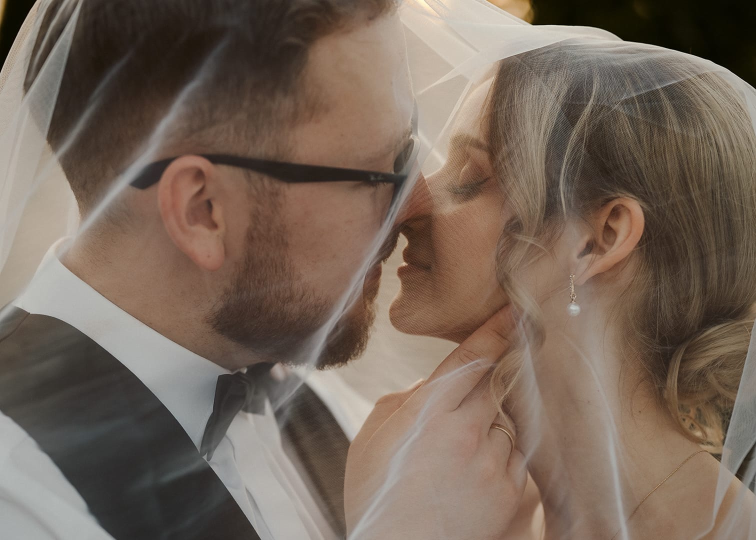 Reportaż ślubny - Elegancki ślub plenerowy-Hotel Pałac Czarny Las